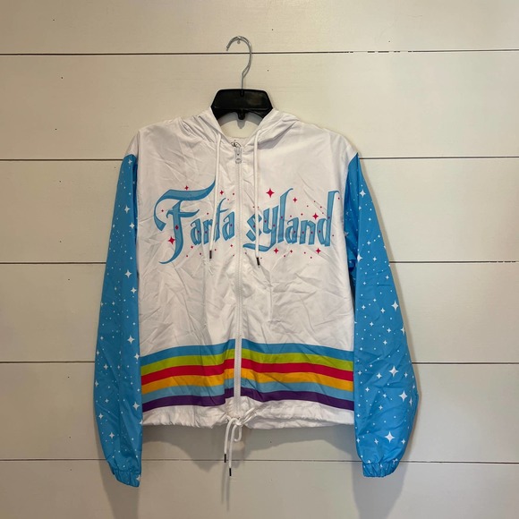 NWT Disney Park‎ Fantasyland Lightweight Windbreaker Jacket sz Medium - Picture 1 of 4